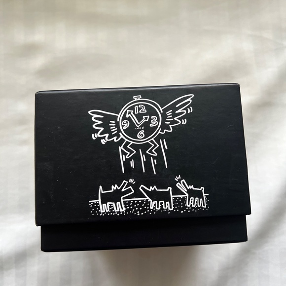 Q Timex x Keith Haring Watch. NWOT. Still in Box. GREAT FATHER'S DAY GIFT - Picture 8 of 13